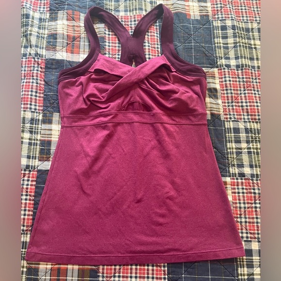 Athleta Twist Front Fitted Keyhole Tank Top - Picture 1 of 9